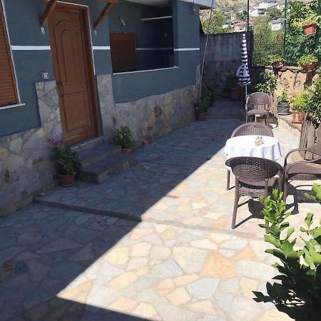 House Hotell Gjirokastër Eksteriør bilde